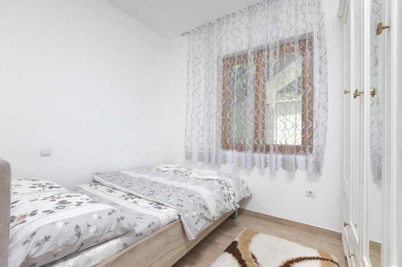Muo Sea Front Apartments קוטור מראה חיצוני תמונה