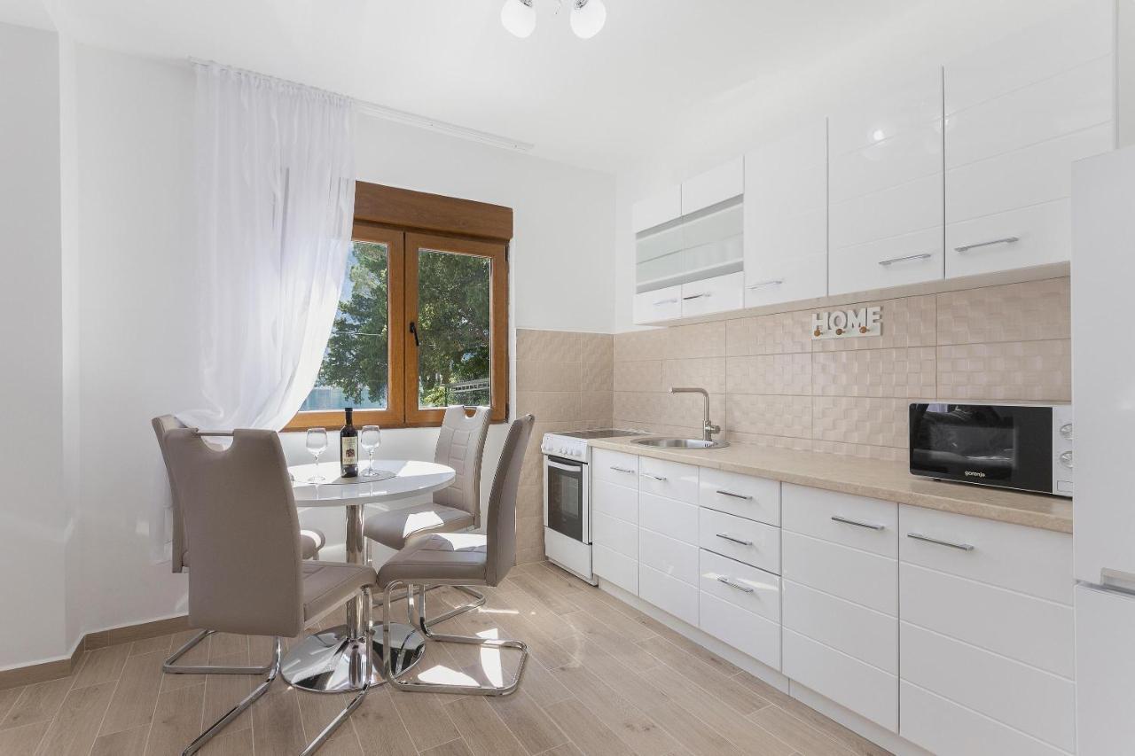 Muo Sea Front Apartments קוטור מראה חיצוני תמונה
