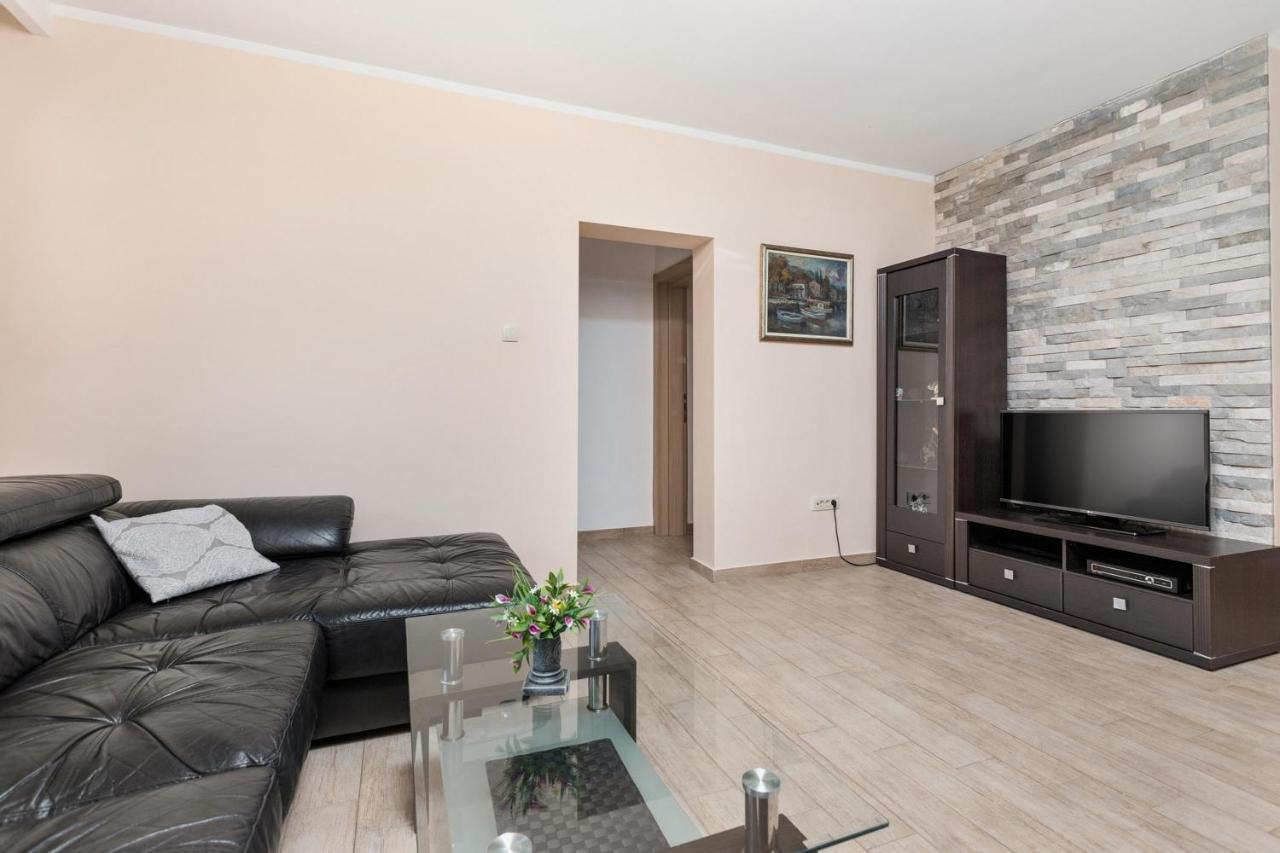 Muo Sea Front Apartments קוטור מראה חיצוני תמונה